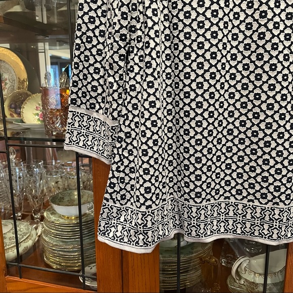 Max Edition pullover top - Picture 3 of 4